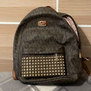 michael kors back pack.